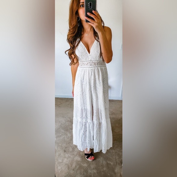 Simple White Eyelet Maxi Dress - Picture 4 of 8